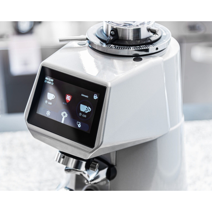 Automatyczny młynek do kawy F64E