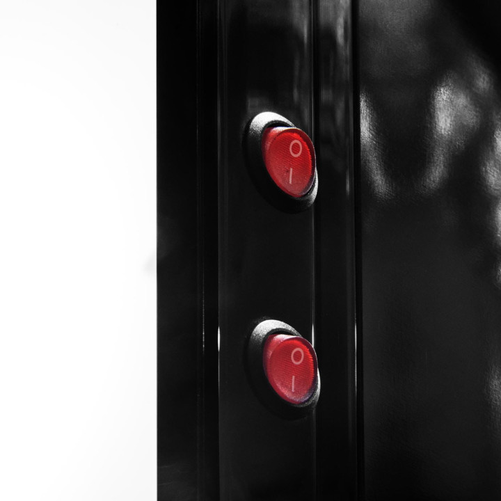 Szafa chłodnicza przeszklona RQ216-BLACK | 160 l | 390x475x1880 mm |