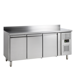 Stół chłodniczy 3-drzwiowy GN1/1 GC73