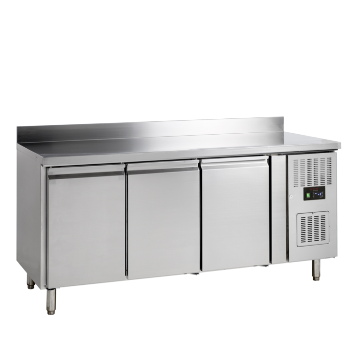 Stół chłodniczy 3-drzwiowy GN1/1 GC73
