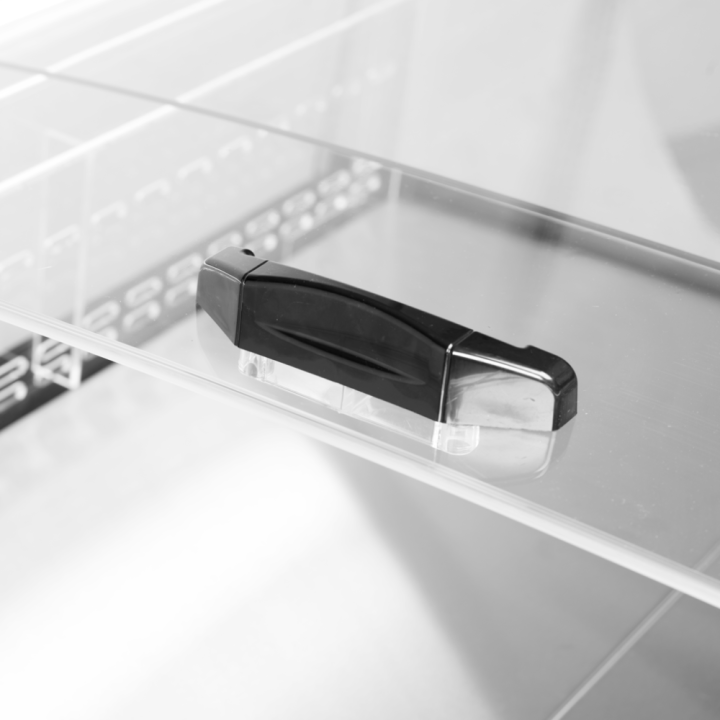 Czarna chłodziarka impulsowa 408L PDC126 VS SL LED