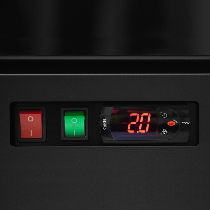 Czarna chłodziarka szafa chłodnicza ekspozycyjna 614L Atom Maxi C1DB