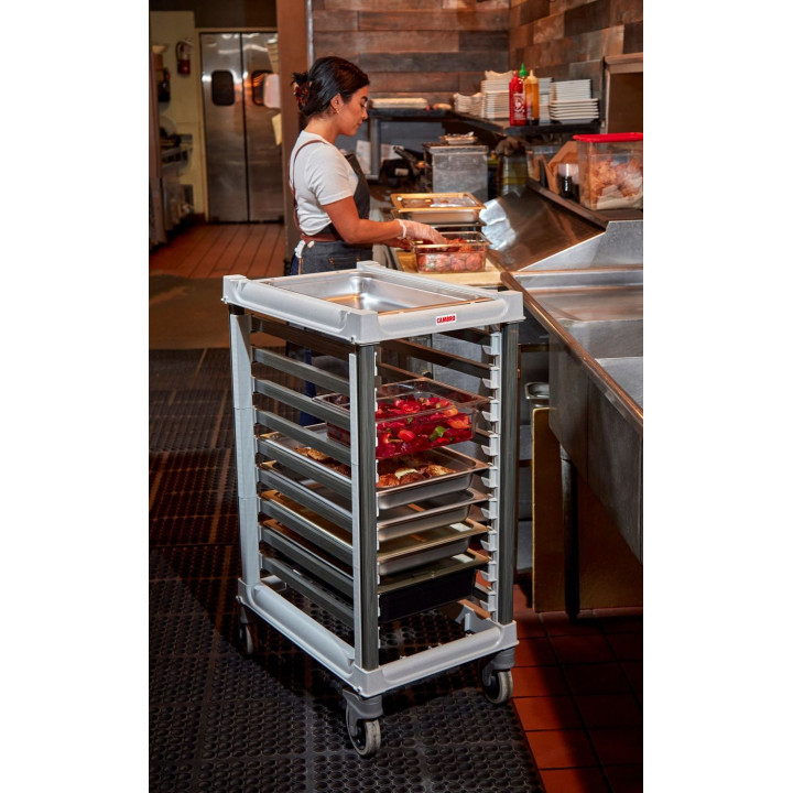 Wózek Camshelving do transportu pojemników, 9 × GN 1/1, Cambro, 730x438x(H)102mm