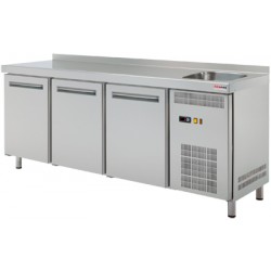 RT 3DS ﻿Stół chłodniczy trzydrzwiowy ze zlewem Redfox 00001412