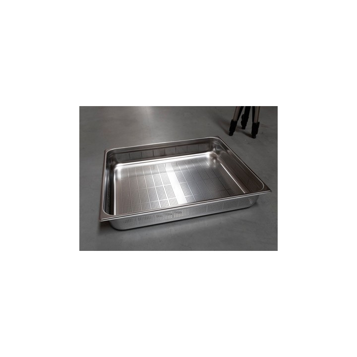 GND - 2/1-40 ﻿Pojemnik gastronomiczny GN 2/1 perforowany Redfox 00001752