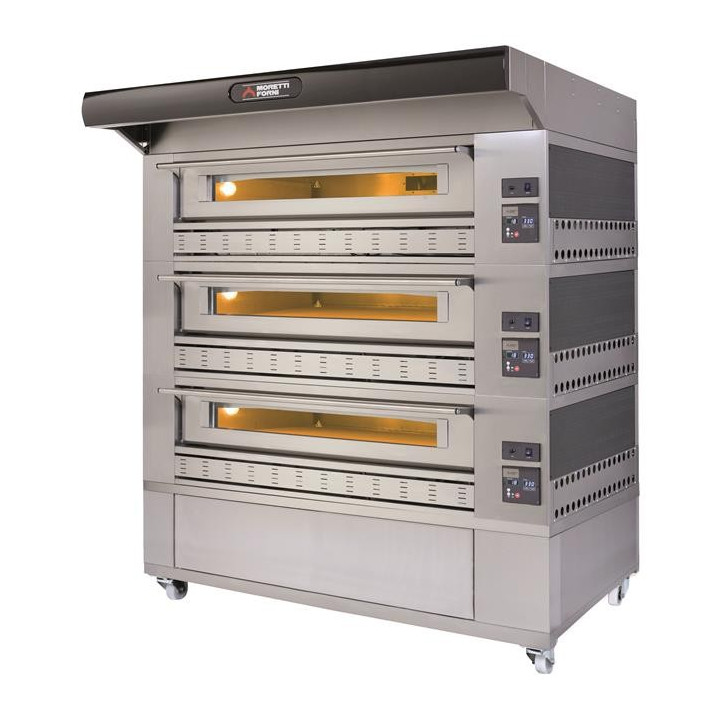 Gazowy piec trzykomorowy P110 A z okapem i bazą Moretti Forni MFP110GAPC3