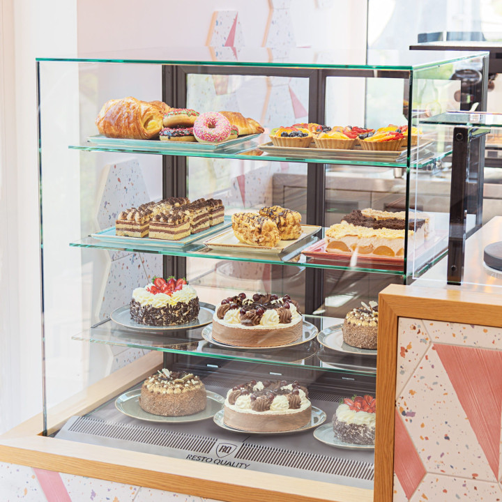 Witryna cukiernicza chłodnicza Dolce Visione Premium 900 | 900x690x1300 mm